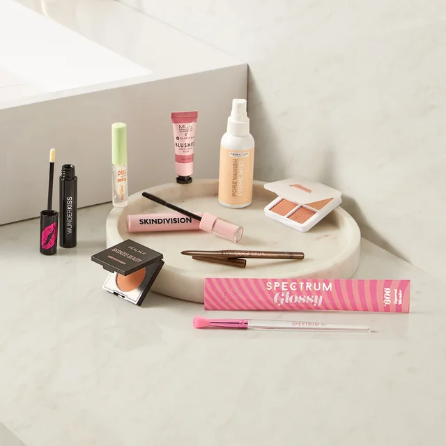 GLOSSYBOX Makeup Essentials (Worth €147)
