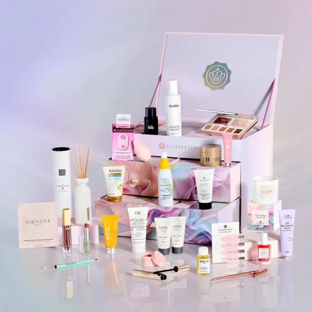 GLOSSYBOX 2025 Advent Calendar (Worth Over €720)